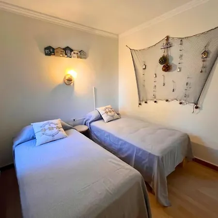 شاليه Familiar Con Piscina En Binixica *