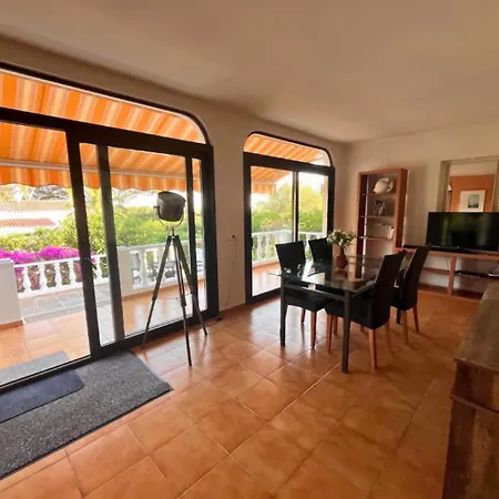 شاليه Familiar Con Piscina En Binixica بينيبيكا
